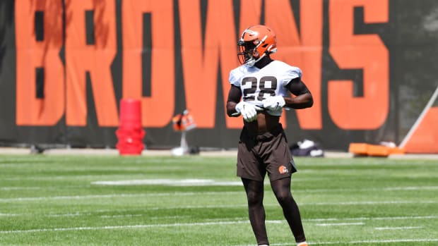 May 14, 2021; Berea, Ohio, USA; Cleveland Browns linebacker Jeremiah Owusu-Koramoah (28) during rookie minicamp at the Cleveland Browns Training Facility. Mandatory Credit: Ken Blaze-USA TODAY Sports